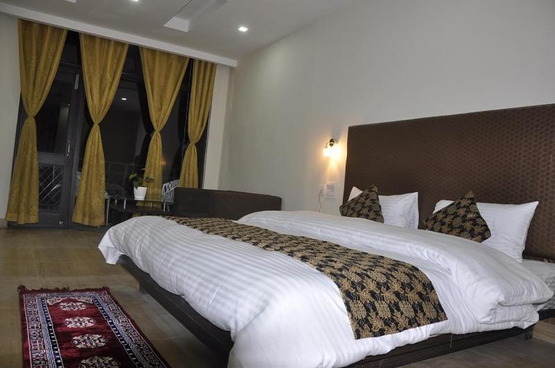 Dal Lake Resort Dharamshala Eksteriør bilde